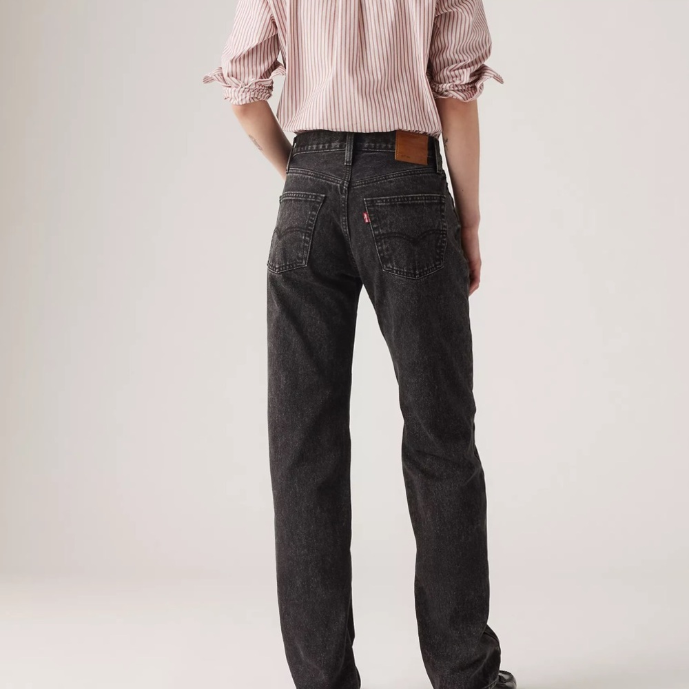 Levi's Women's Straight Leg Jeans — Black Wash - Picture 2 of 12